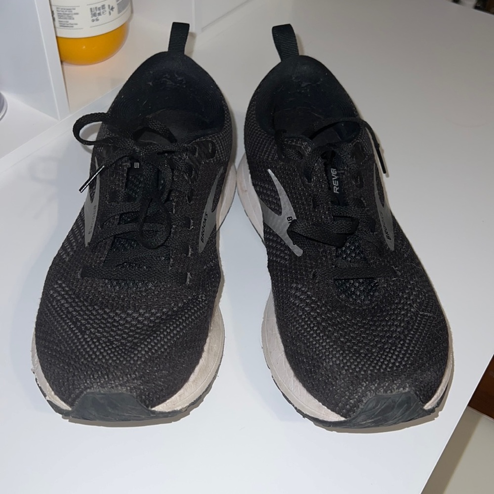 Brooks Revel 4s